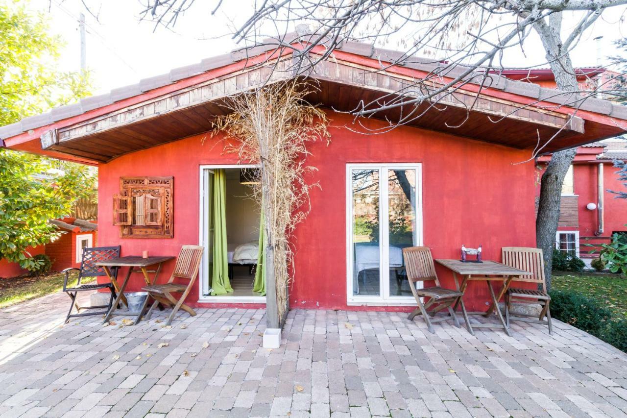 B&B Concha Becerril de la Sierra Bagian luar foto